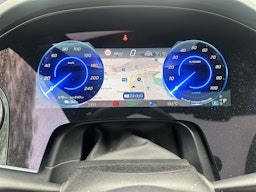 musta Mercedes-Benz EQS 2021 kuva 10.