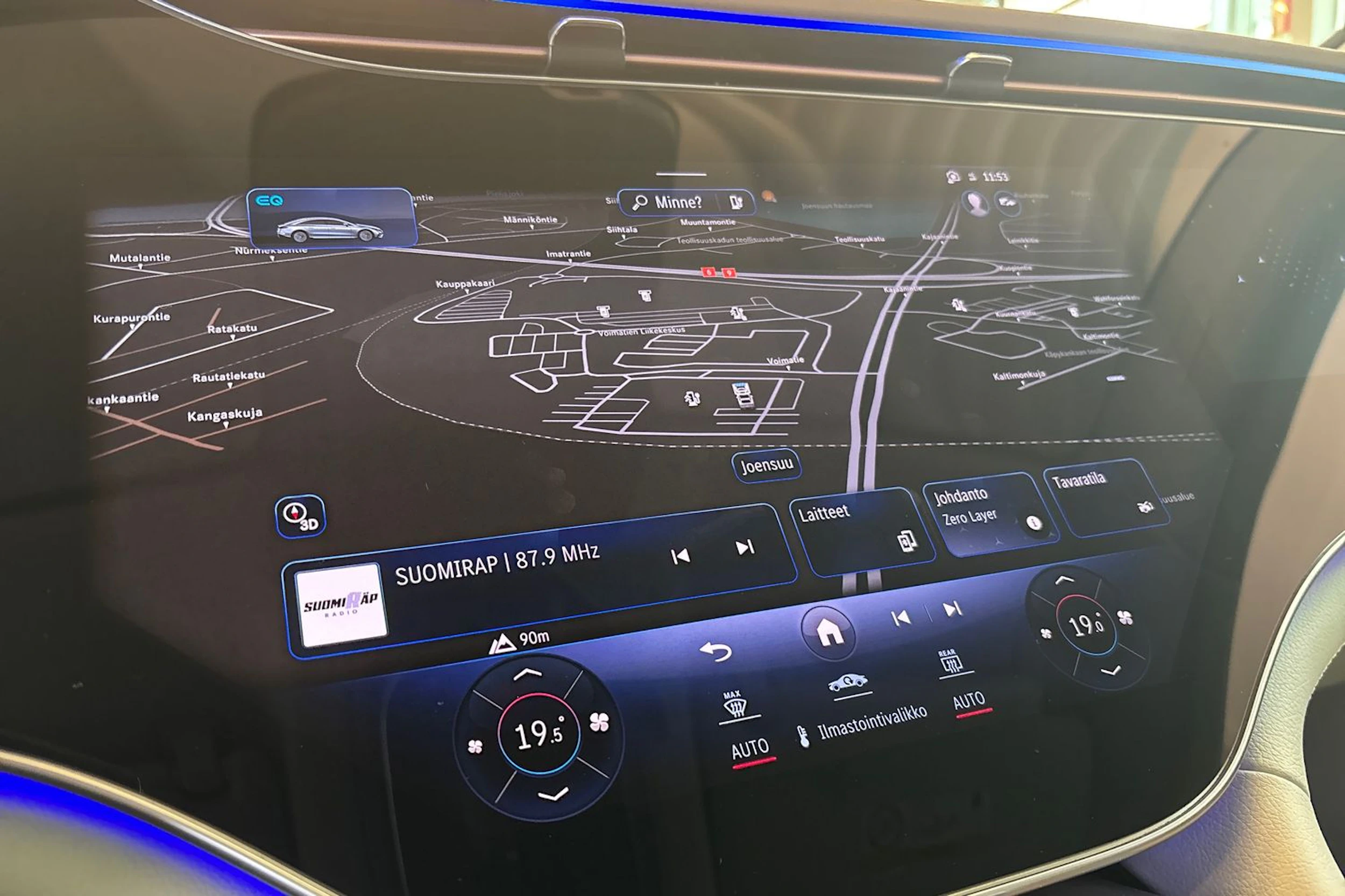 Valkoinen Mercedes-Benz EQS 2022 kuva 16.