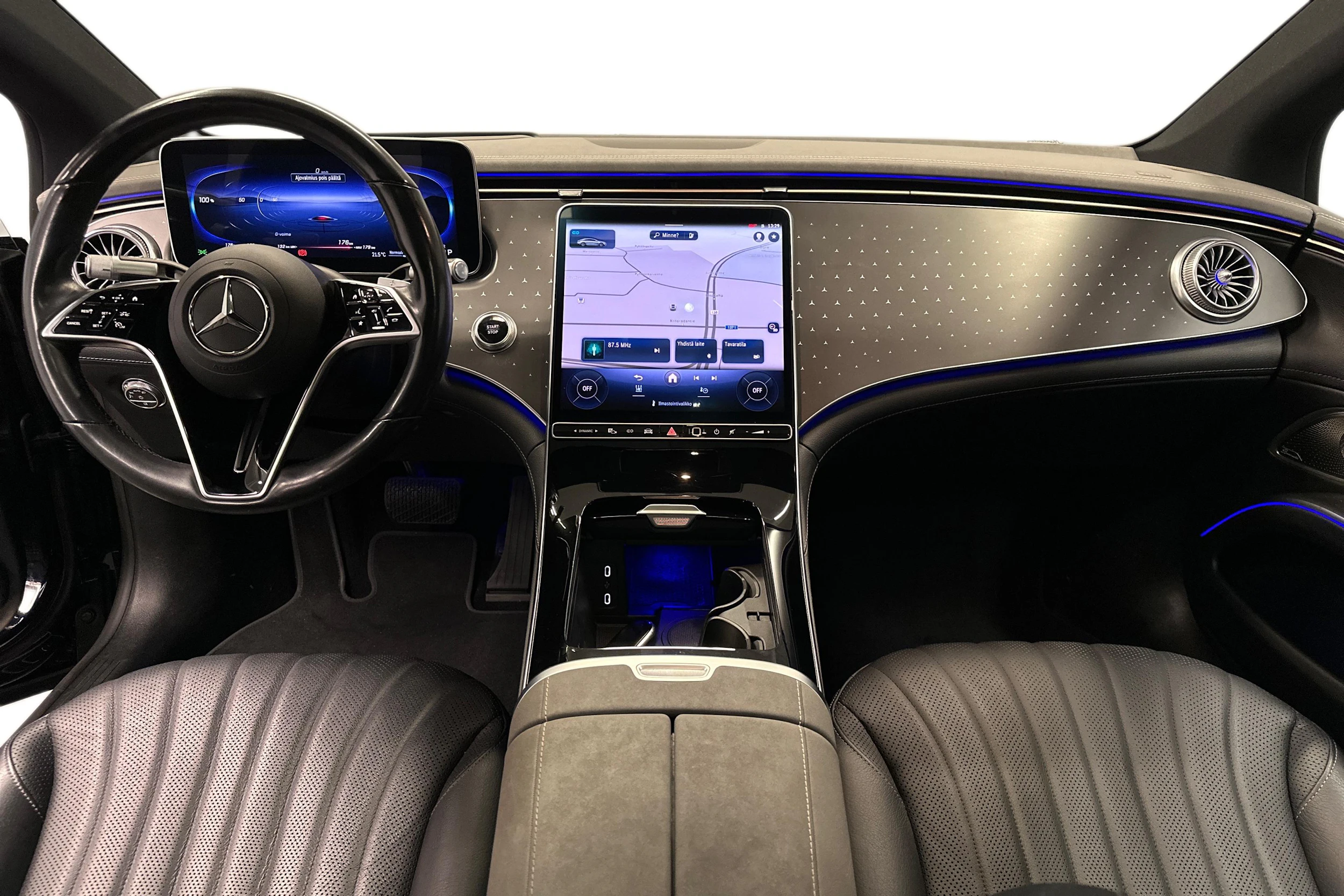 sininen Mercedes-Benz EQS 2022 kuva 7.
