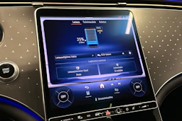 sininen Mercedes-Benz EQS 2022 kuva 22.