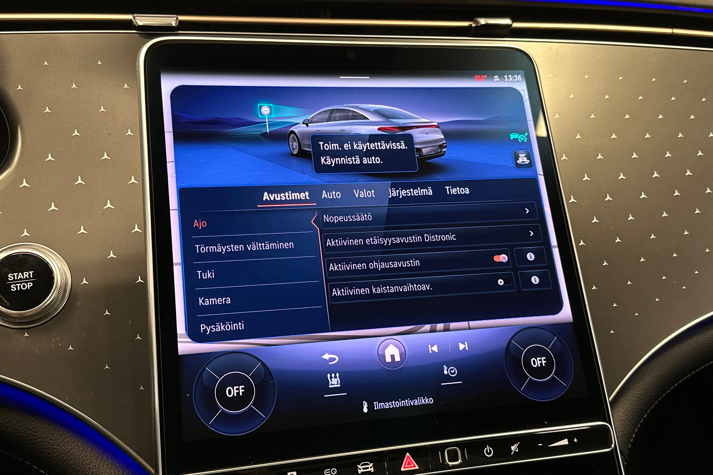 sininen Mercedes-Benz EQS 2022 kuva 23.