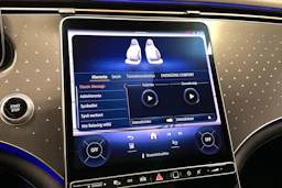 sininen Mercedes-Benz EQS 2022 kuva 27.
