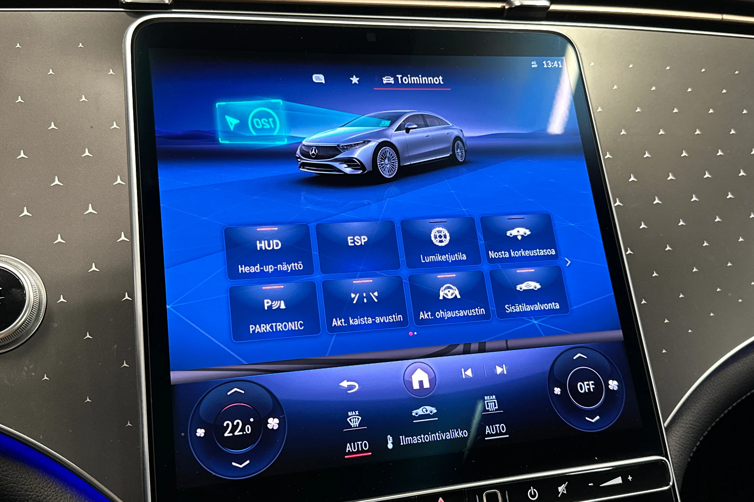 sininen Mercedes-Benz EQS 2022 kuva 33.