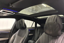sininen Mercedes-Benz EQS 2022 kuva 37.