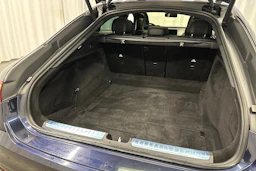 sininen Mercedes-Benz EQS 2022 kuva 39.