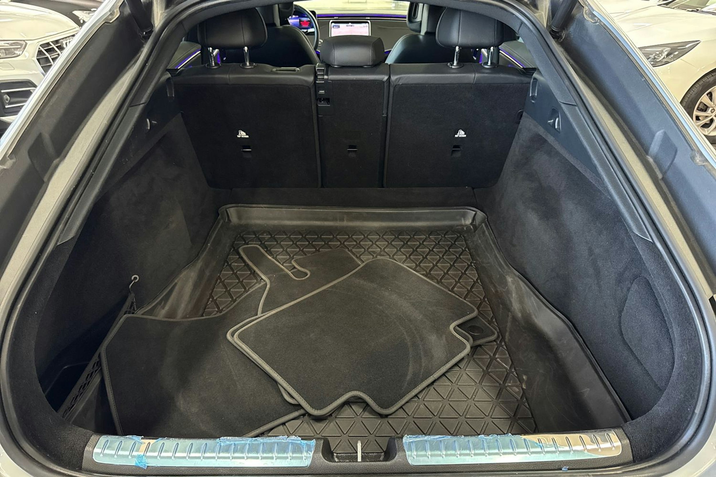 Hopea Mercedes-Benz EQS 2022 kuva 23.