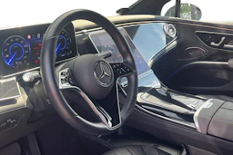 musta Mercedes-Benz EQS 2022 kuva 3.