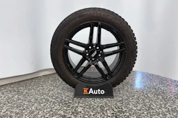 musta Mercedes-Benz EQS 2022 kuva 10.