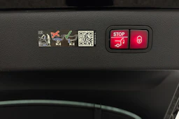 musta Mercedes-Benz EQS 2022 kuva 12.