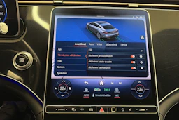 musta Mercedes-Benz EQS 2022 kuva 25.