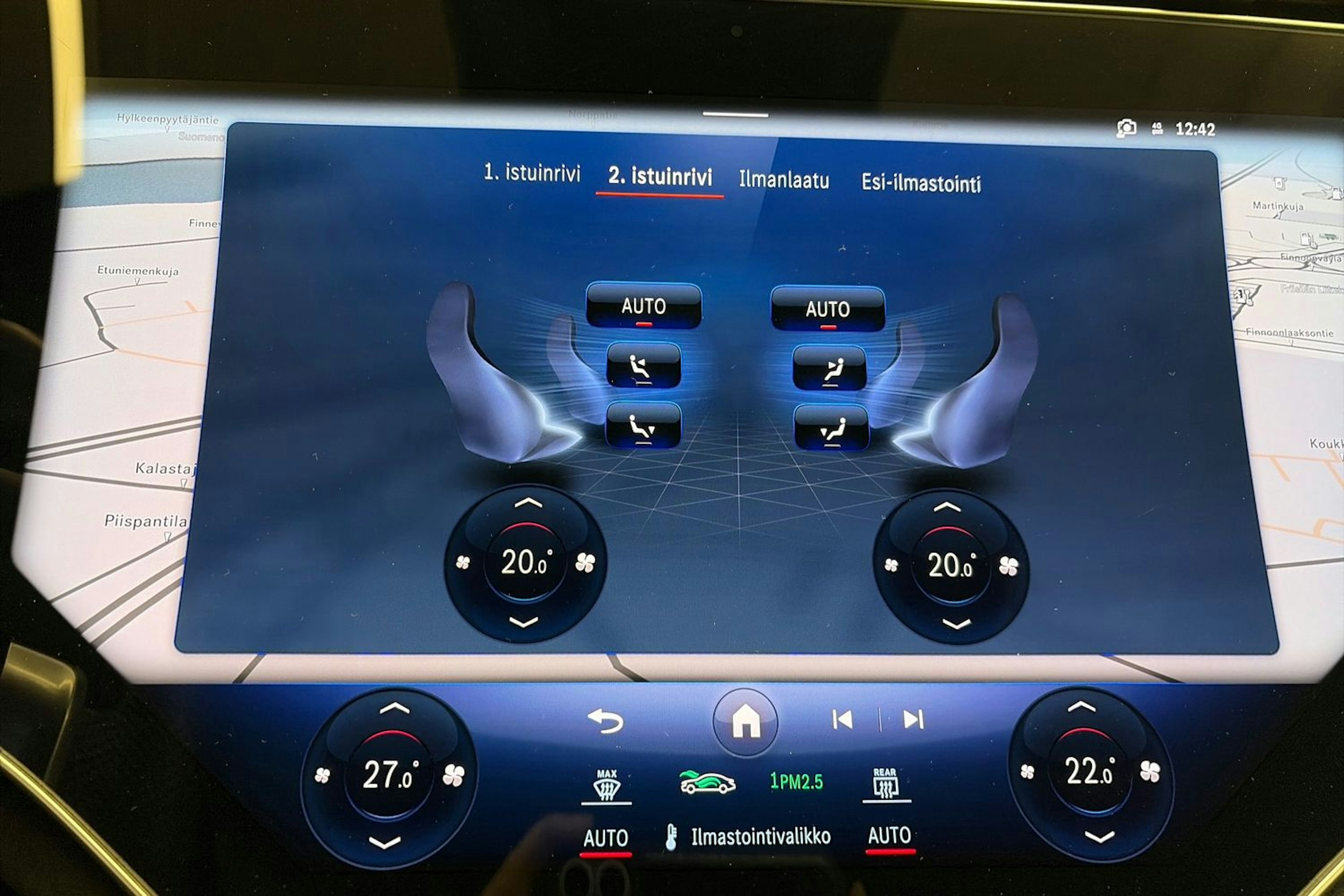 Harmaa Mercedes-Benz EQS 2022 kuva 25.