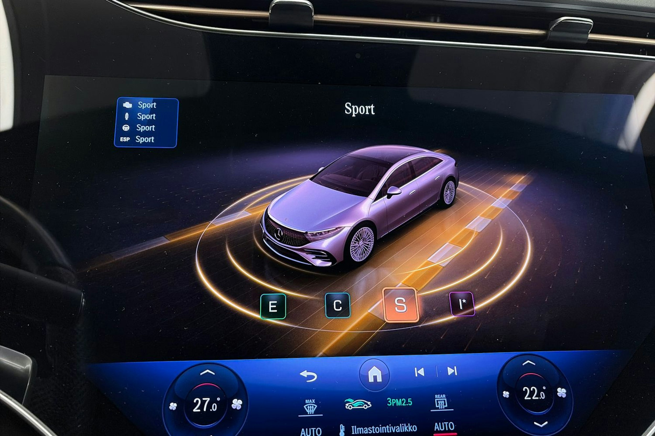 Harmaa Mercedes-Benz EQS 2022 kuva 32.