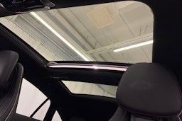 Harmaa Mercedes-Benz EQS 2022 kuva 34.