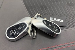 Harmaa Mercedes-Benz EQS 2022 kuva 35.