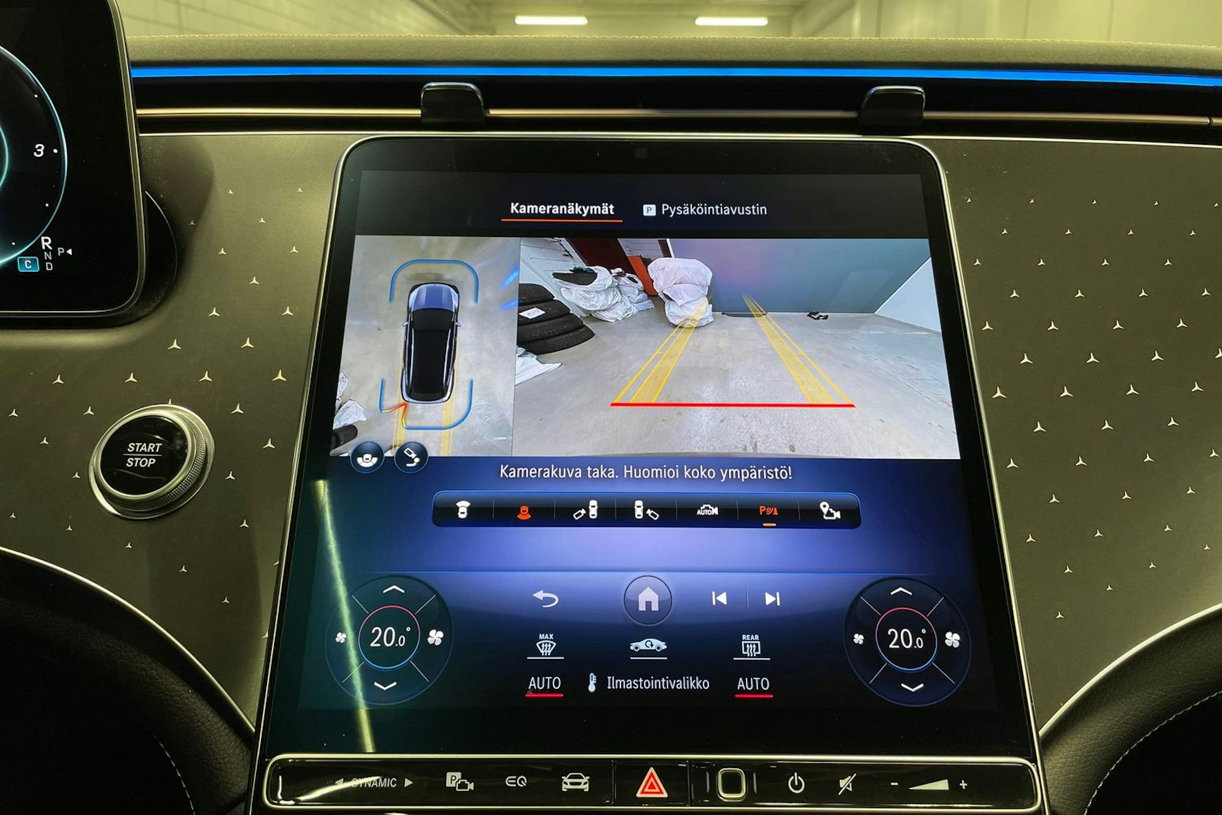 harmaa Mercedes-Benz EQS 2022 kuva 21.