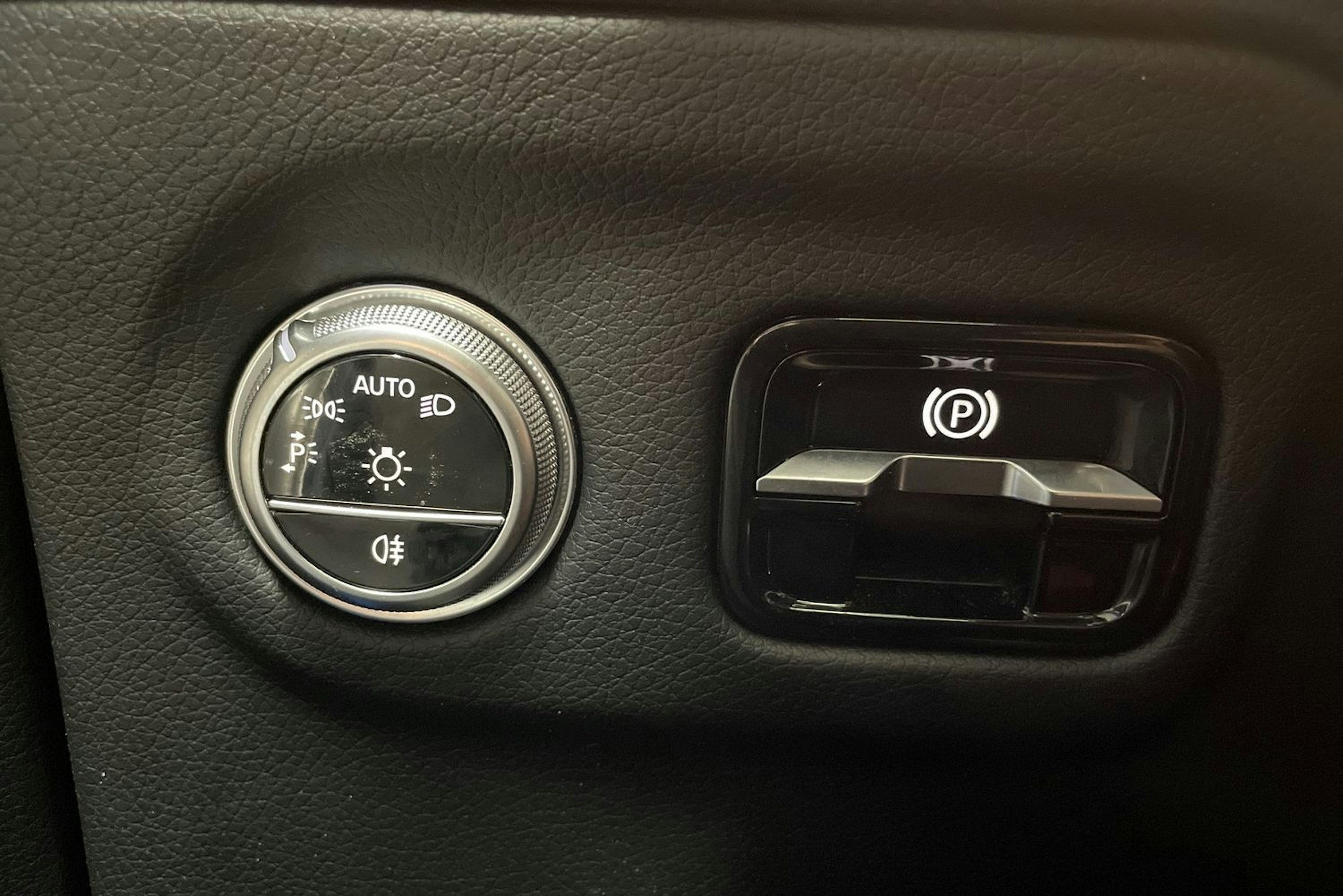 harmaa Mercedes-Benz EQS 2022 kuva 25.