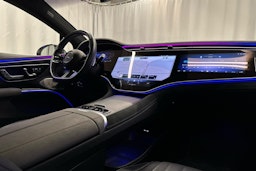 valkoinen Mercedes-Benz EQS 2022 kuva 7.