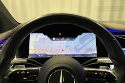 valkoinen Mercedes-Benz EQS 2022 kuva 11.