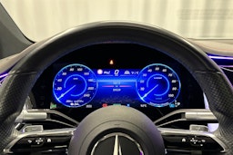valkoinen Mercedes-Benz EQS 2022 kuva 12.