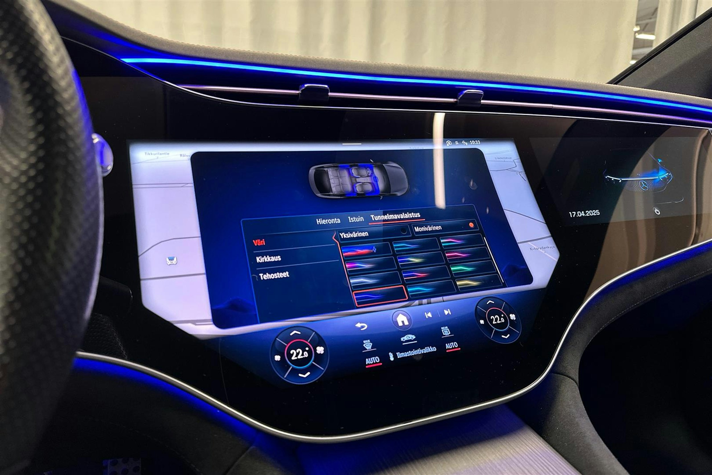 valkoinen Mercedes-Benz EQS 2022 kuva 16.