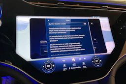 Musta Mercedes-Benz EQS 2023 kuva 22.