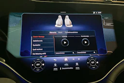 Musta Mercedes-Benz EQS 2023 kuva 24.