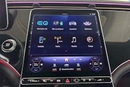 sininen Mercedes-Benz EQS 2023 kuva 26.