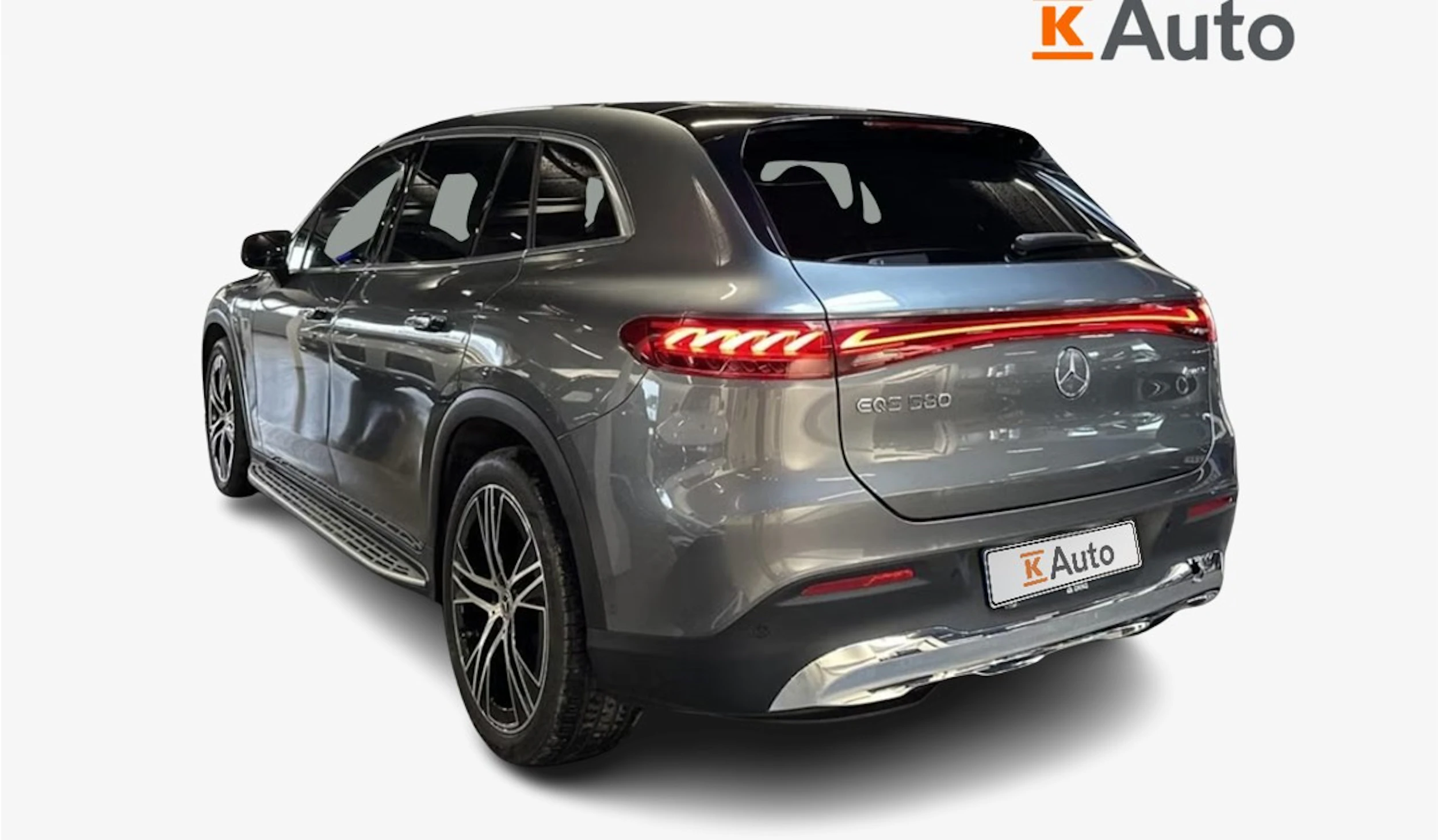 harmaa Mercedes-Benz EQS SUV 2023 kuva 2.