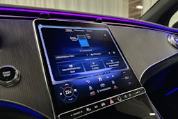 harmaa Mercedes-Benz EQS SUV 2023 kuva 19.