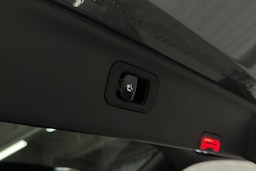 harmaa Mercedes-Benz EQS SUV 2023 kuva 33.