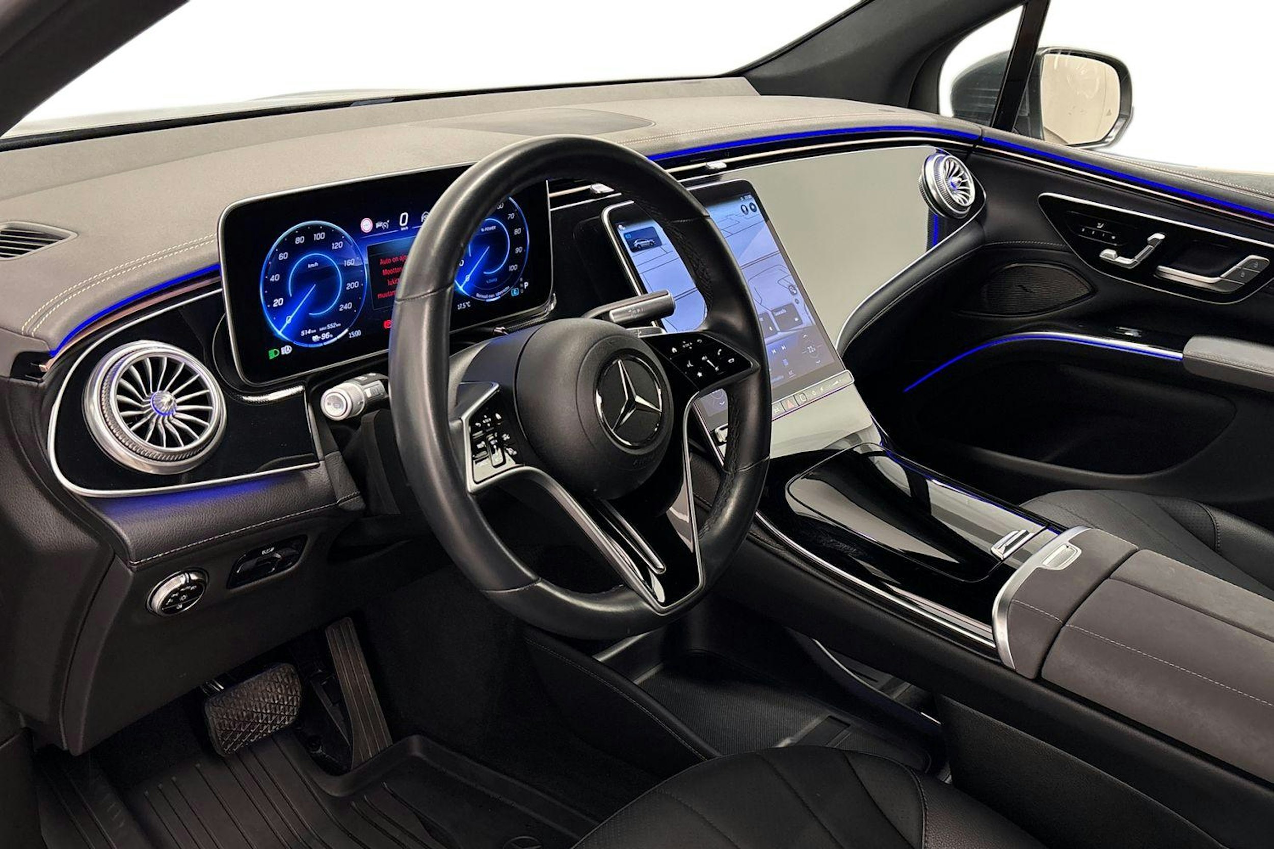 Harmaa Mercedes-Benz EQS SUV 2023 kuva 7.