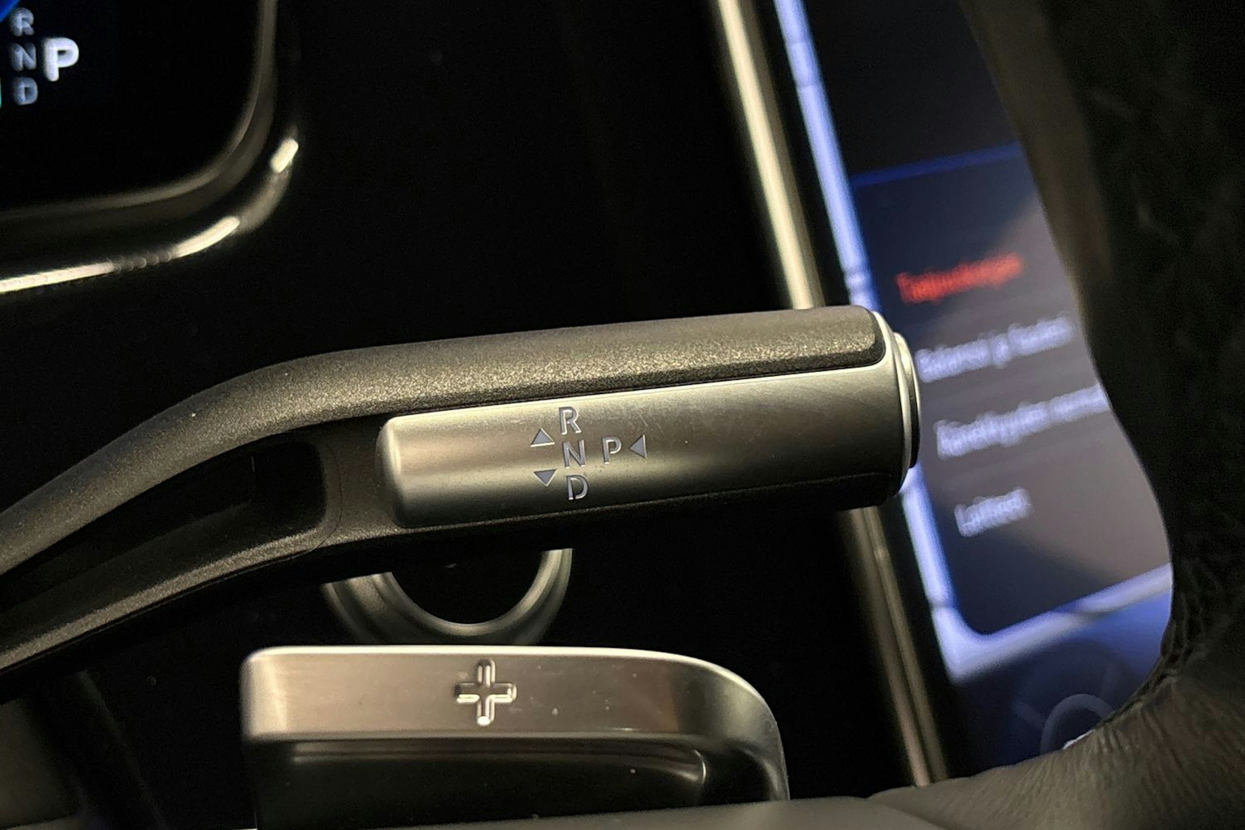 Harmaa Mercedes-Benz EQS SUV 2023 kuva 26.