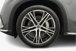 harmaa Mercedes-Benz EQS SUV 2023 kuva 12.