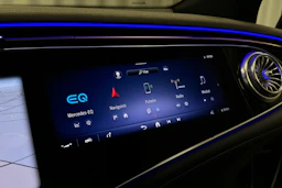 harmaa Mercedes-Benz EQS SUV 2023 kuva 36.