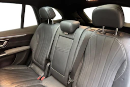 musta Mercedes-Benz EQS SUV 2023 kuva 8.