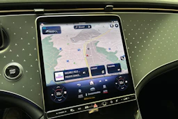 musta Mercedes-Benz EQS SUV 2023 kuva 30.