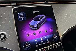musta Mercedes-Benz EQS SUV 2023 kuva 34.