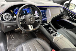 musta Mercedes-Benz EQS SUV 2023 kuva 6.