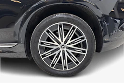 musta Mercedes-Benz EQS SUV 2023 kuva 9.