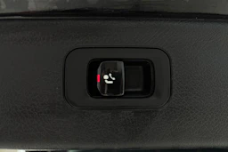 musta Mercedes-Benz EQS SUV 2023 kuva 14.