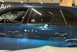 valkoinen Mercedes-Benz EQS SUV 2023 kuva 26.