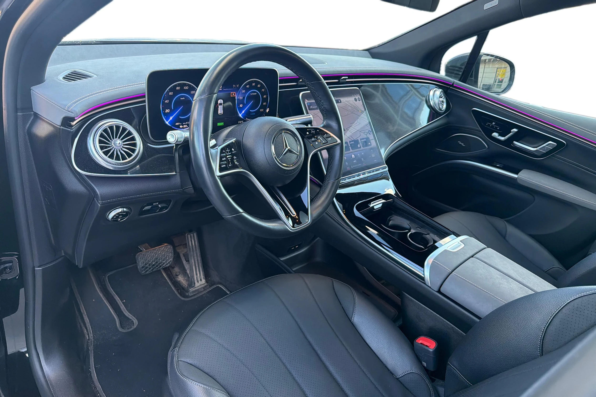 Musta Mercedes-Benz EQS SUV 2024 kuva 3.