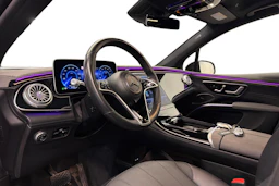 Musta Mercedes-Benz EQS SUV 2024 kuva 6.