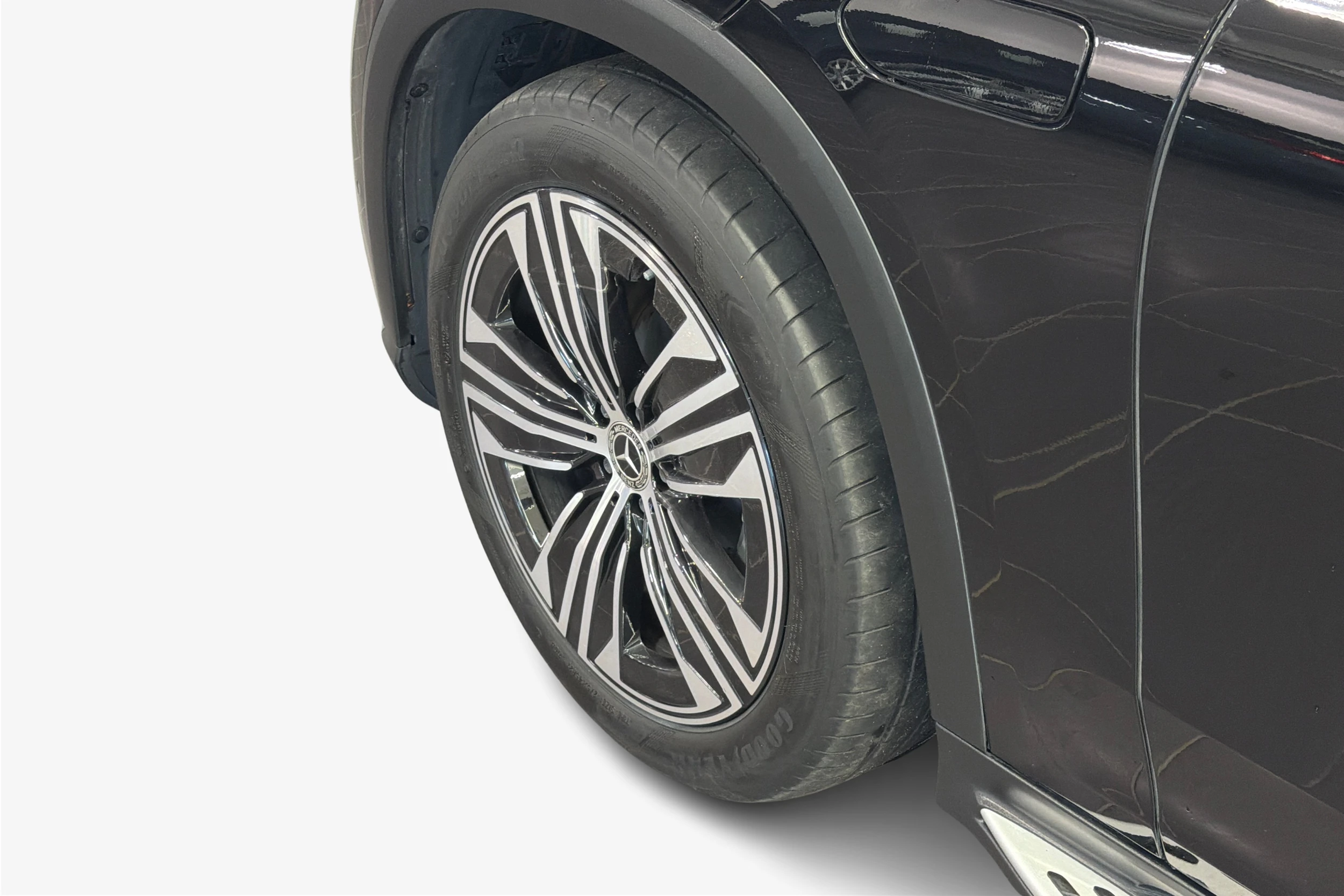 Musta Mercedes-Benz EQS SUV 2024 kuva 9.
