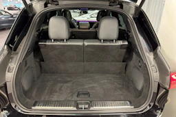 Musta Mercedes-Benz EQS SUV 2024 kuva 11.