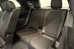 Musta Mercedes-Benz EQS SUV 2024 kuva 14.