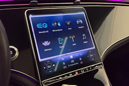 Musta Mercedes-Benz EQS SUV 2024 kuva 26.