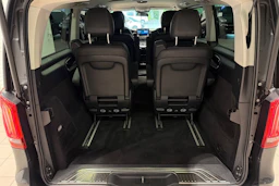 harmaa Mercedes-Benz EQV 2020 kuva 31.
