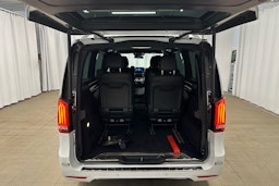 valkoinen Mercedes-Benz EQV 2020 kuva 24.