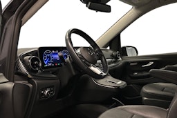 harmaa Mercedes-Benz EQV 2024 kuva 8.